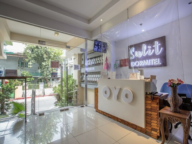 Imagen de los interiores del Hotel Oyo 691 Sulit Dormitel. Foto 18