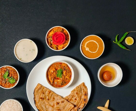 Imagen del bar/restaurante del Hotel Oyo 6956 Joaquim. Foto 2