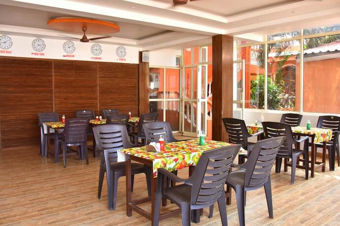 Imagen del bar/restaurante del Hotel Oyo 6956 Joaquim. Foto 3