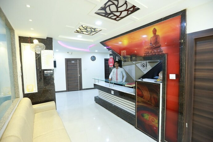 Imagen general del Hotel Oyo 7473 Krishna Galaxy. Foto 1