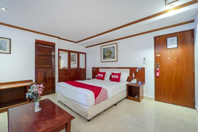 Imagen general del Hotel Oyo 75328 Punjabi Junction. Foto 1