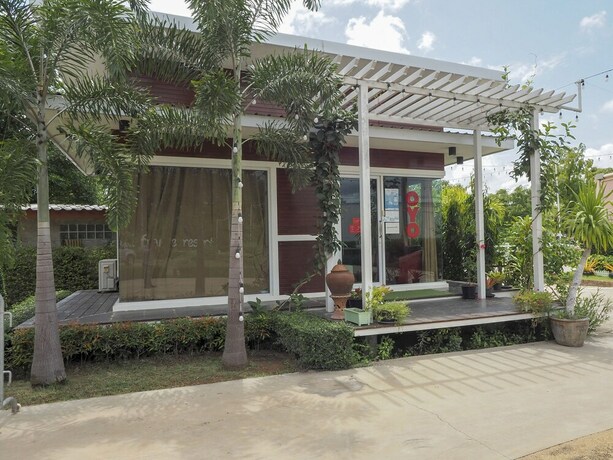Imagen de los interiores del Hotel Oyo 75339 Full Frame Resort. Foto 19