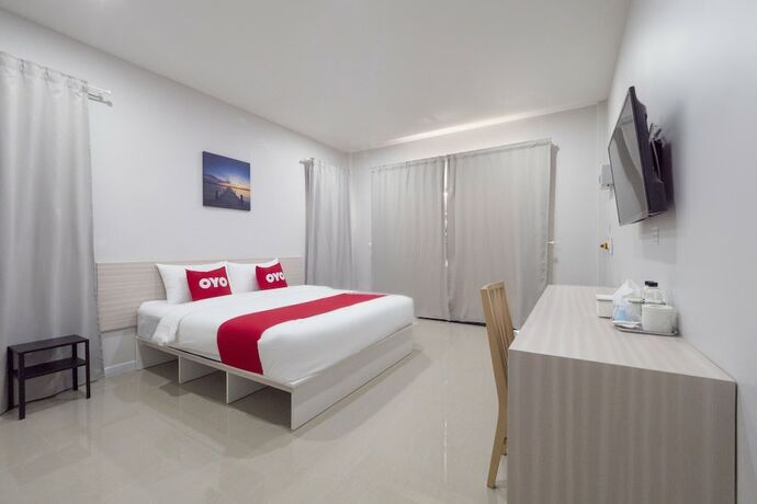 Imagen de la habitación del Hotel Oyo 75378 Thawapee Resort. Foto 18