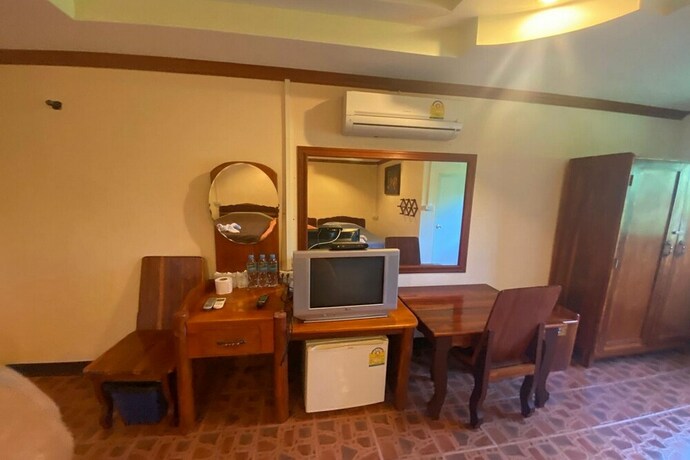Imagen de la habitación del Hotel Oyo 75380 Bannoichynum Resort Kanchanaburi. Foto 25
