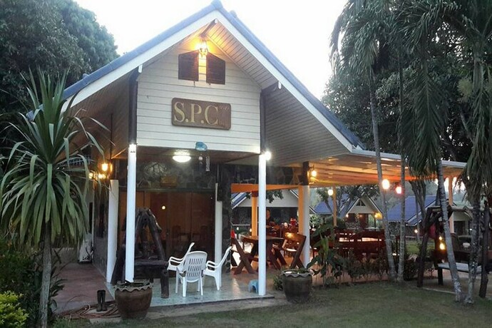 Imagen de los interiores del Hotel Oyo 75380 Bannoichynum Resort Kanchanaburi. Foto 40