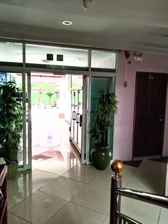 Imagen de los interiores del Hotel Oyo 75399 Choktipparat Place. Foto 14
