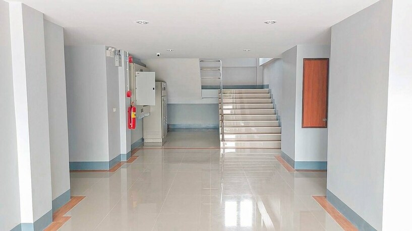 Imagen de los interiores del Hotel Oyo 75403 Dinosaur Apartment. Foto 16
