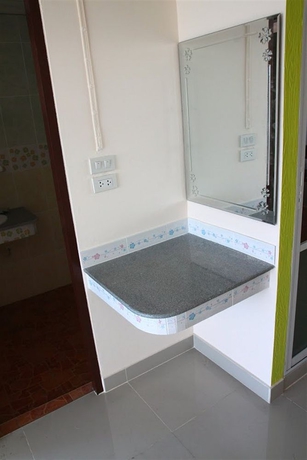 Imagen de la habitación del Hotel Oyo 75405 Ladda Place. Foto 2