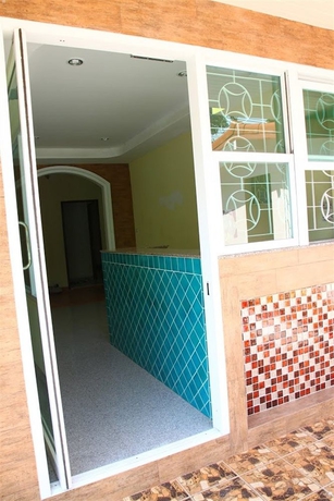 Imagen de los interiores del Hotel Oyo 75405 Ladda Place. Foto 8