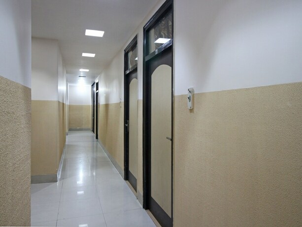 Imagen de los interiores del Hotel Oyo 7636 Kaushalya Residency. Foto 18