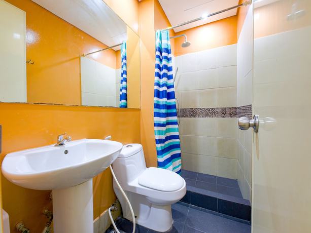 Imagen de la habitación del Hotel Oyo 769 Poblacion Suites Polaris. Foto 15