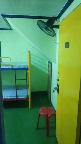 Imagen de la habitación del Hotel Oyo 772 Remedios Apartment. Foto 31