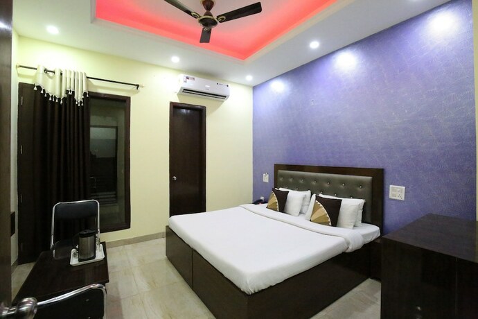 Imagen de la habitación del Hotel Oyo 7724 Pr Chandigarh. Foto 11