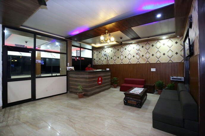 Imagen de los interiores del Hotel Oyo 7724 Pr Chandigarh. Foto 19