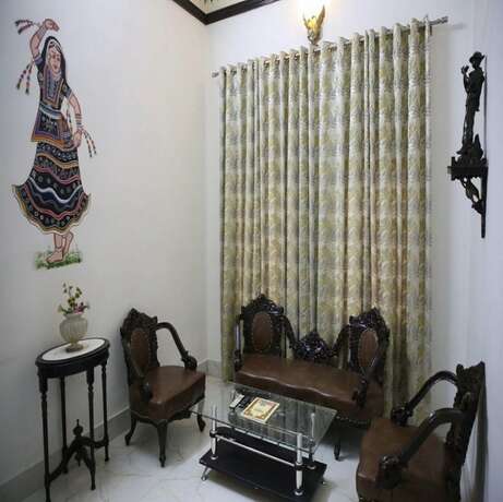 Imagen de la habitación del Hotel Oyo 7880 Navrang. Foto 12
