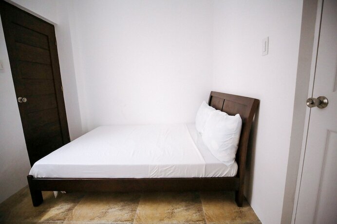 Imagen de la habitación del Hotel Oyo 789 Abn Residences. Foto 18