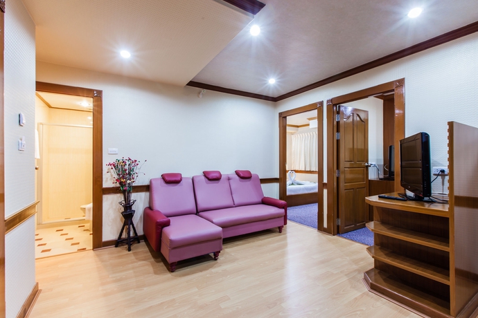 Imagen de los interiores del Hotel Oyo 796 Paradise Sukhumvit. Foto 10