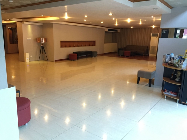 Imagen de los interiores del Hotel Oyo 796 Paradise Sukhumvit. Foto 14