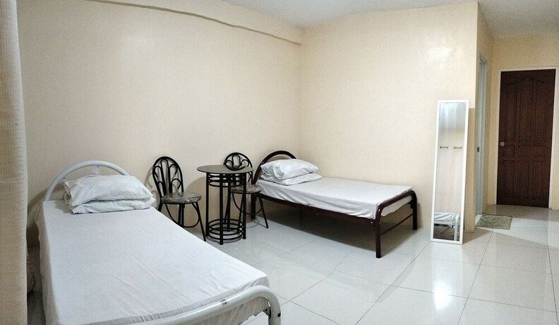 Imagen de la habitación del Hotel Oyo 800 Ddd Habitat Dormtel Bacolod. Foto 26