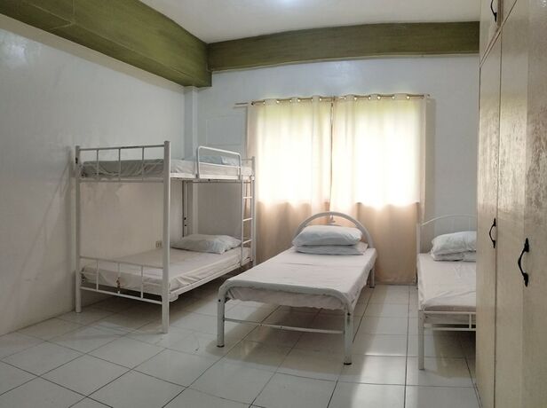 Imagen de la habitación del Hotel Oyo 800 Ddd Habitat Dormtel Bacolod. Foto 31