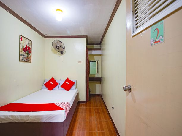 Imagen de la habitación del Hotel Oyo 802 Ka Farah's Inn. Foto 8