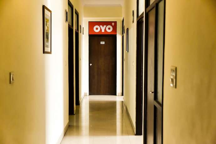 Imagen de los interiores del Hotel Oyo 8040 Ananta Inn. Foto 18