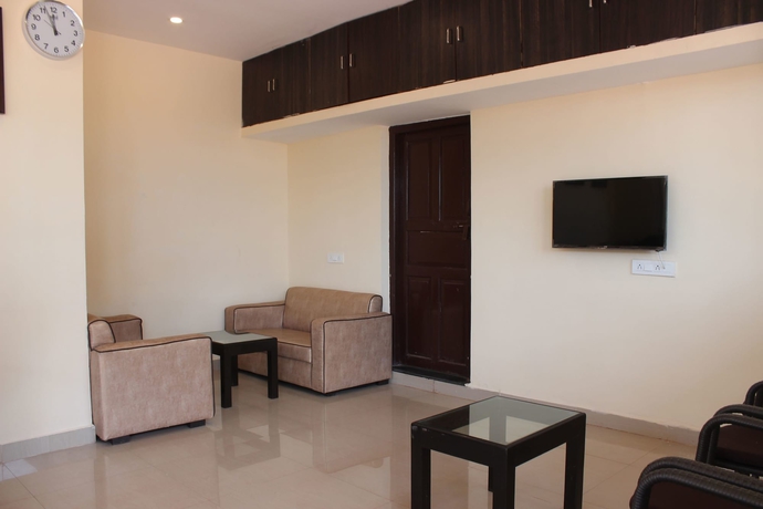 Imagen de los interiores del Hotel Oyo 8065 Accovah Map5 Inn. Foto 16