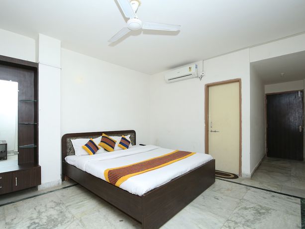 Imagen de la habitación del Hotel Oyo 8170 Datt Residency. Foto 13