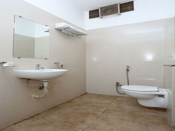 Imagen de la habitación del Hotel Oyo 8173 Singh Palace. Foto 5