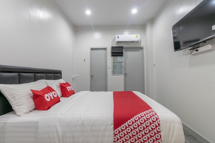 Imagen de la habitación del Hotel Oyo 818 Suksomboon Residence. Foto 3