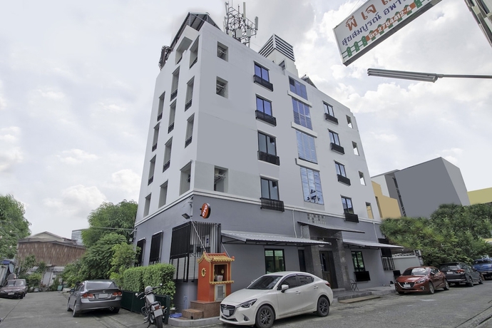 Imagen general del Hotel Oyo 818 Suksomboon Residence. Foto 1