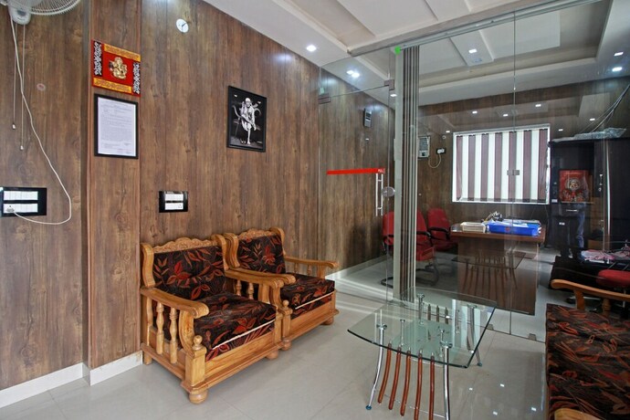 Imagen de los interiores del Hotel Oyo 8232 Krb Paradise. Foto 19