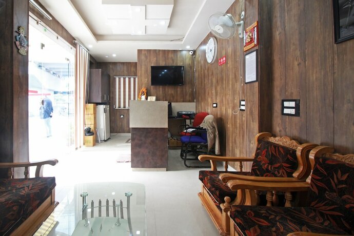 Imagen de los interiores del Hotel Oyo 8232 Krb Paradise. Foto 20