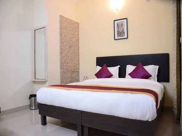 Imagen de la habitación del Hotel Oyo 8448 Shyamal. Foto 30