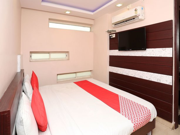 Imagen de la habitación del Hotel Oyo 8568 Kishan Villas. Foto 8