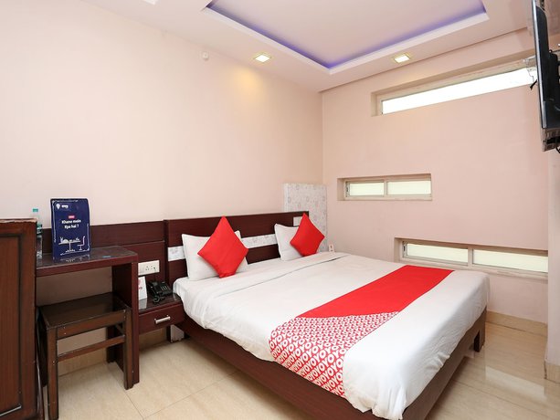 Imagen de la habitación del Hotel Oyo 8568 Kishan Villas. Foto 9