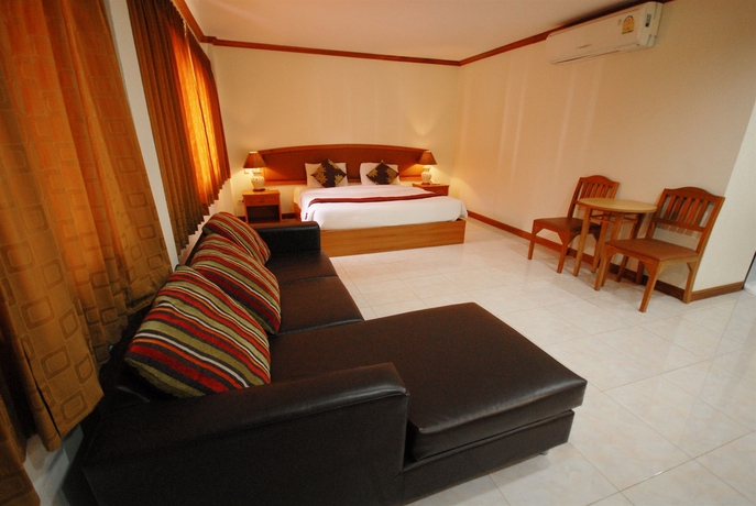 Imagen de los interiores del Hotel Oyo 859 Golden Land. Foto 16