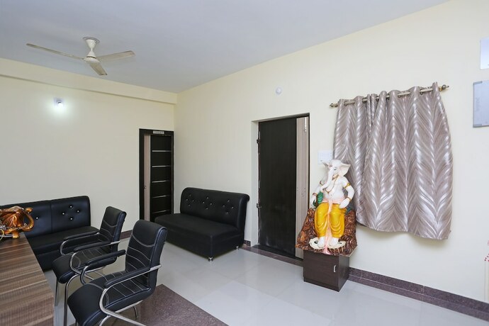 Imagen de los interiores del Hotel Oyo 8858 The Corpz Inn. Foto 13