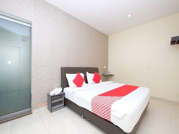 Imagen de la habitación del Hotel Oyo 89493 Q Mentakab. Foto 13