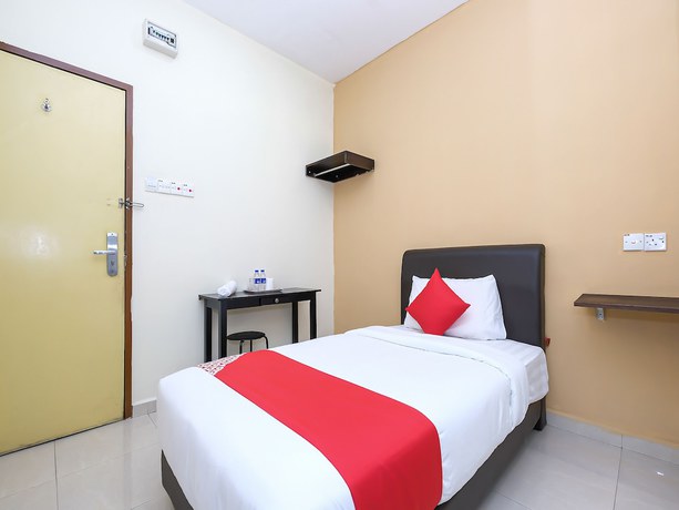 Imagen de la habitación del Hotel Oyo 89493 Q Mentakab. Foto 16