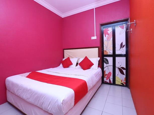 Imagen de la habitación del Hotel Oyo 89498 Sri Seroja Inn Budget. Foto 11