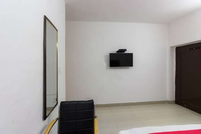 Imagen de la habitación del Hotel Oyo 8951 Royal Regency. Foto 6