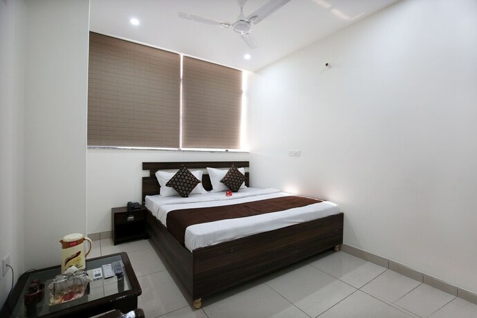 Imagen de la habitación del Hotel Oyo 8959 New Dk Palace. Foto 18