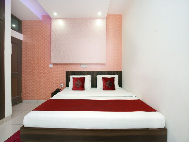 Imagen de la habitación del Hotel Oyo 8959 New Dk Palace. Foto 20