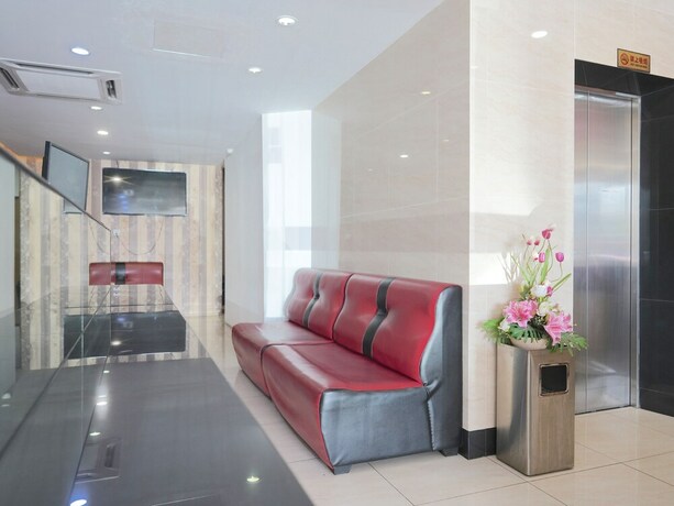 Imagen de los interiores del Hotel Oyo 89624 4orty Inn. Foto 19