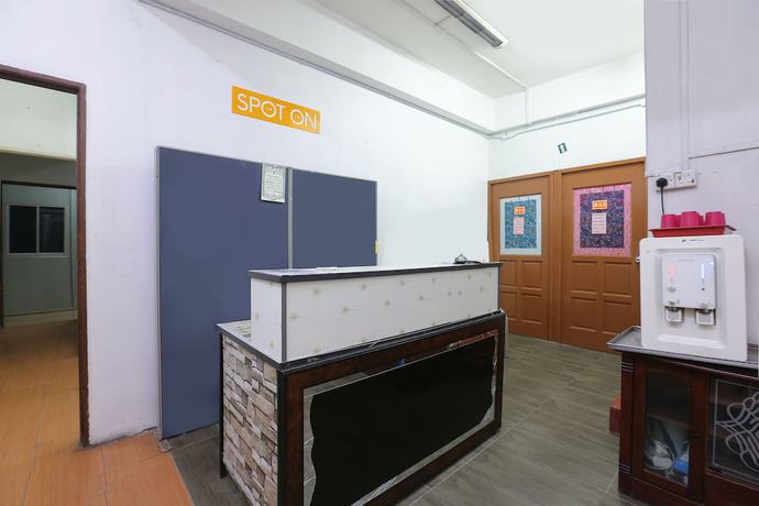 Imagen de los interiores del Hotel Oyo 89755 Dandd Budget Inn. Foto 19