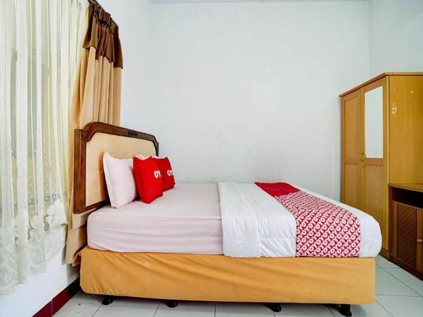 Imagen de la habitación del Hotel Oyo 90118 Diamond Syariah. Foto 3