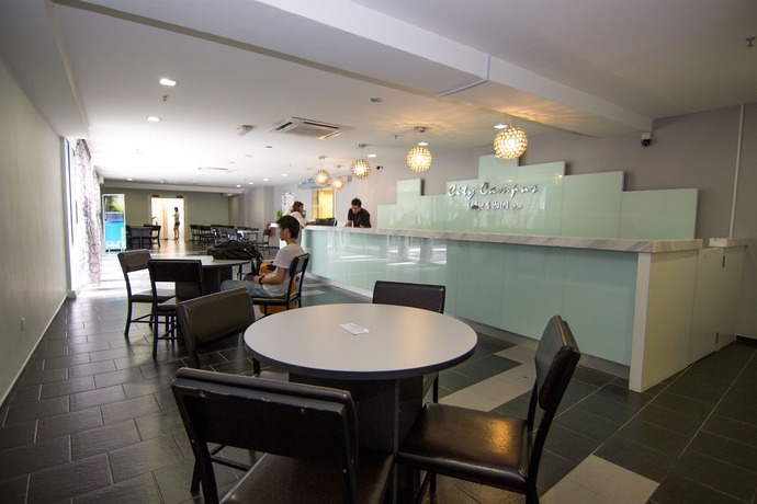 Imagen del bar/restaurante del Hotel Oyo 90150 City Campus Lodge and Hotel. Foto 2