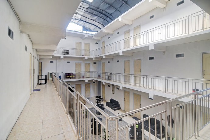 Imagen de los interiores del Hotel Oyo 90499 Fortune. Foto 14