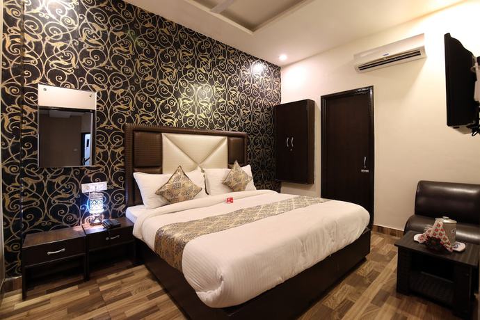Imagen de la habitación del Hotel Oyo 9055 Rich Inn. Foto 4